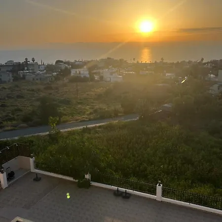 Sea Sunset Hill Apartment