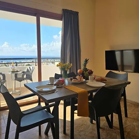 Sea Sunset Hill Apartment
